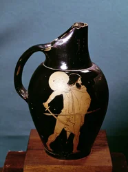 Attic rød-figur oinochoe forestillende Ulysses forfølger troldkvinden Circe med sit sværd (keramik) (se også 279363)